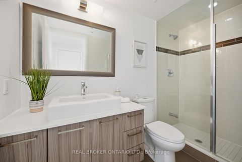 Photo 32 at 805 - 4800 Highway 7, East Woodbridge, Vaughan