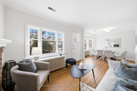 Photo 3 at 66 South Kingsway, Swansea, Toronto