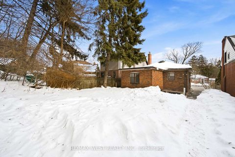 Photo 12 at 66 South Kingsway, Swansea, Toronto