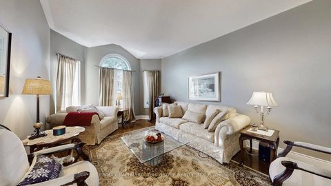 Photo 5 at 1035 Northern Prospect Crescent, Wyndham, Newmarket