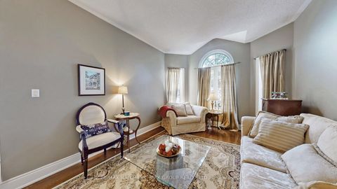 Photo 6 at 1035 Northern Prospect Crescent, Wyndham, Newmarket