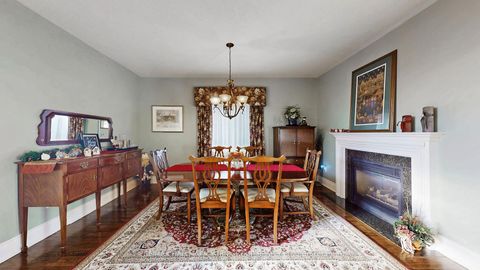 Photo 8 at 1035 Northern Prospect Crescent, Wyndham, Newmarket