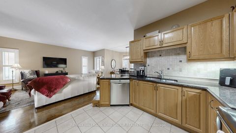 Photo 11 at 1035 Northern Prospect Crescent, Wyndham, Newmarket