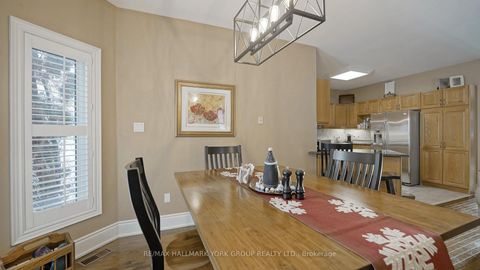 Photo 13 at 1035 Northern Prospect Crescent, Wyndham, Newmarket