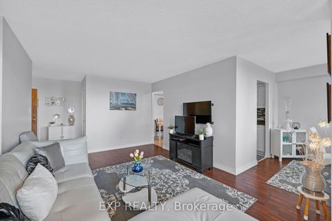 Photo 4 at 411 - 121 Trudelle Street N, Eglinton East, Toronto