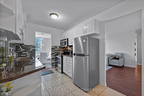Photo 12 at 411 - 121 Trudelle Street N, Eglinton East, Toronto