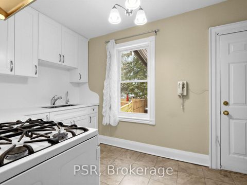 Photo 8 at 459 Manor Road E, Mount Pleasant East, Toronto