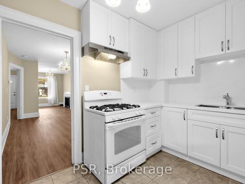 Photo 9 at 459 Manor Road E, Mount Pleasant East, Toronto