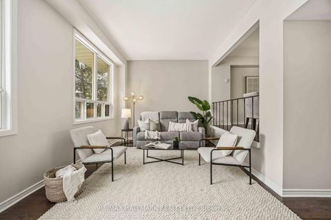 Photo 0 at 5 Poplar Crescent W, Aurora Highlands, Aurora