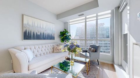 Photo 1 at 927 - 628 Fleet Street, Niagara, Toronto