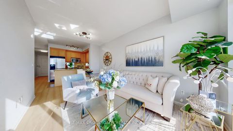 Photo 4 at 927 - 628 Fleet Street, Niagara, Toronto