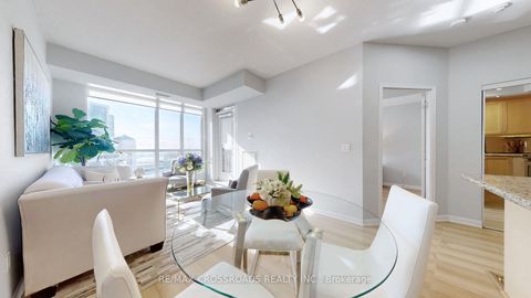 Photo 8 at 927 - 628 Fleet Street, Niagara, Toronto