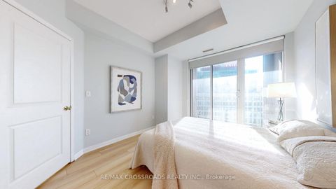 Photo 14 at 927 - 628 Fleet Street, Niagara, Toronto