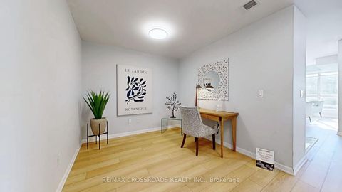 Photo 16 at 927 - 628 Fleet Street, Niagara, Toronto