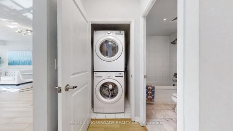 Photo 20 at 927 - 628 Fleet Street, Niagara, Toronto