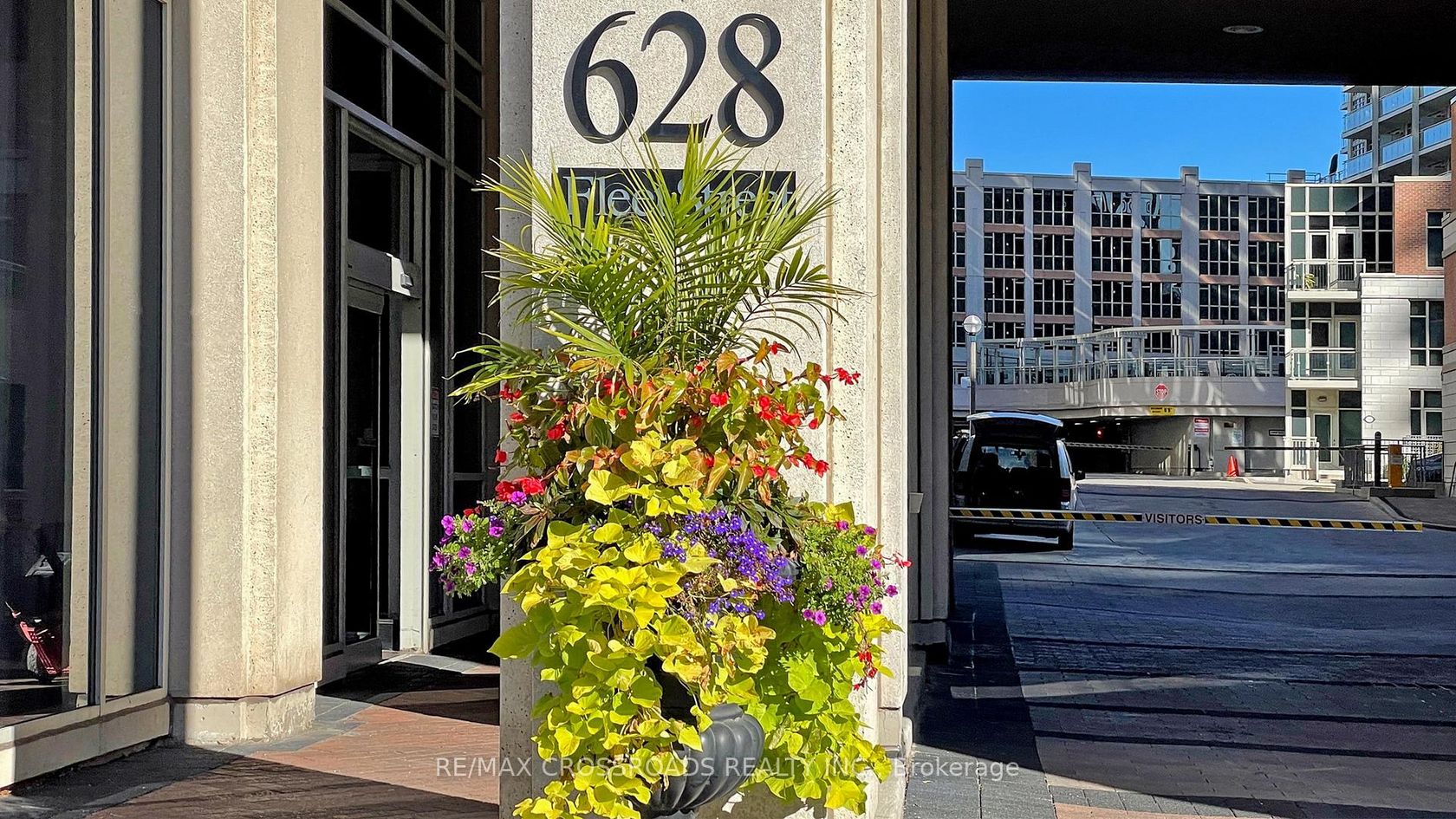 927 - 628 Fleet Street, Niagara, Toronto 