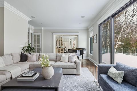 Photo 4 at 4 Ridgefield Road, York Mills, Toronto