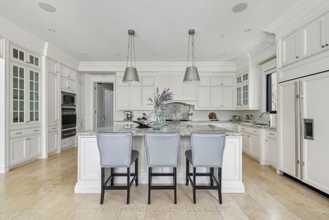 Photo 7 at 4 Ridgefield Road, York Mills, Toronto