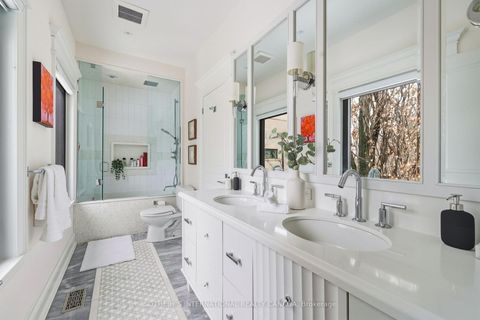 Photo 29 at 4 Ridgefield Road, York Mills, Toronto