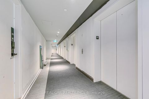 Photo 3 at 6015 - 3883 Quartz Road, City Centre, Mississauga