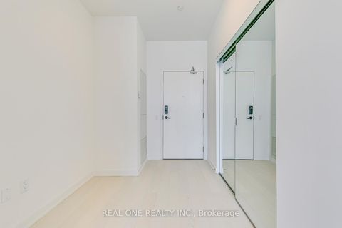 Photo 5 at 6015 - 3883 Quartz Road, City Centre, Mississauga