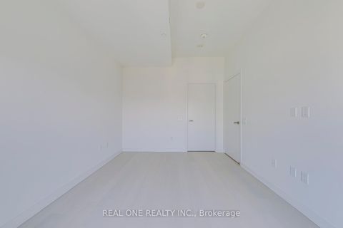 Photo 35 at 6015 - 3883 Quartz Road, City Centre, Mississauga