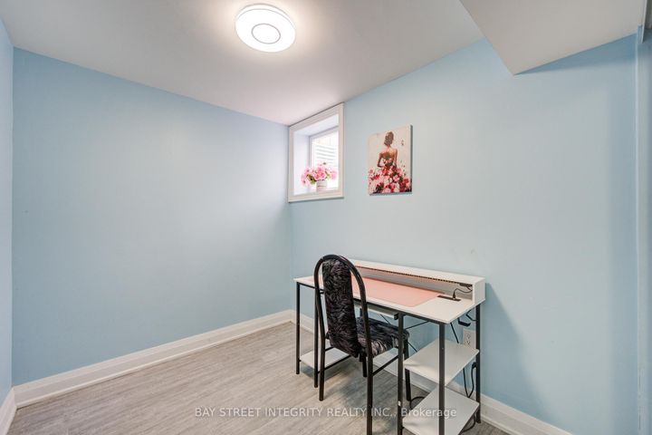 Photo 38 at 107 Autumn Glen Circle, Clairville, Toronto