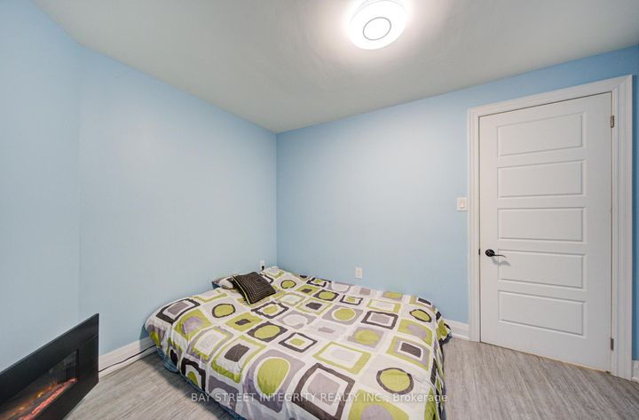 Photo 41 at 107 Autumn Glen Circle, Clairville, Toronto