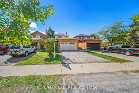 Photo 1 at 47 Velvet Crescent, East Woodbridge, Vaughan