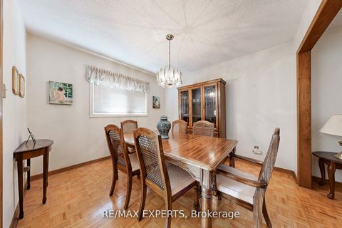 Photo 16 at 47 Velvet Crescent, East Woodbridge, Vaughan
