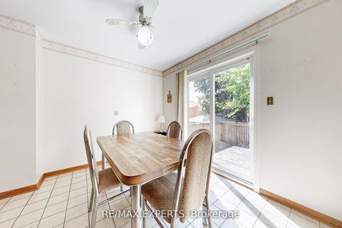 Photo 19 at 47 Velvet Crescent, East Woodbridge, Vaughan