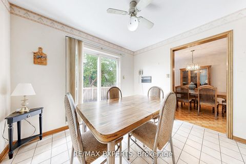 Photo 20 at 47 Velvet Crescent, East Woodbridge, Vaughan