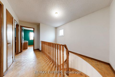 Photo 26 at 47 Velvet Crescent, East Woodbridge, Vaughan