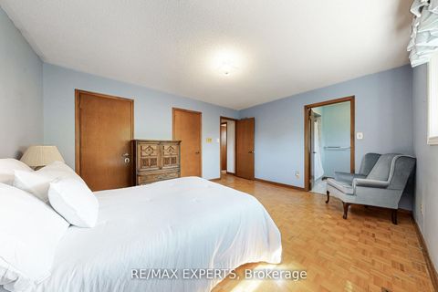 Photo 38 at 47 Velvet Crescent, East Woodbridge, Vaughan