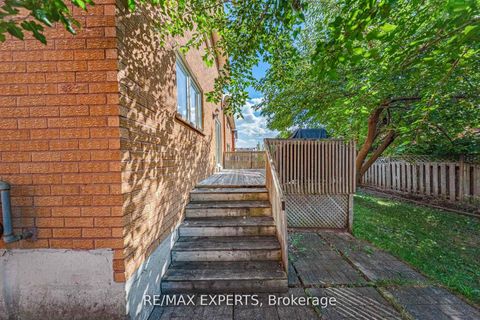 Photo 42 at 47 Velvet Crescent, East Woodbridge, Vaughan