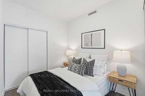 Photo 14 at 327 - 150 Logan Avenue, South Riverdale, Toronto