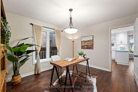 Photo 15 at 7 Mahogany Court, Aurora Highlands, Aurora