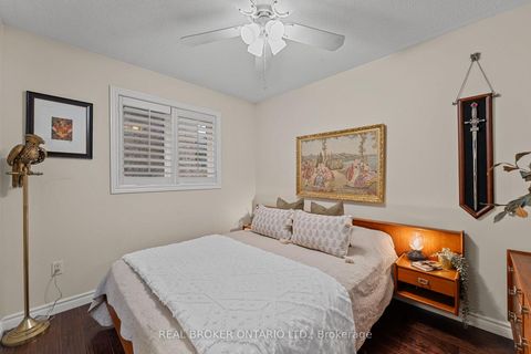 Photo 27 at 7 Mahogany Court, Aurora Highlands, Aurora