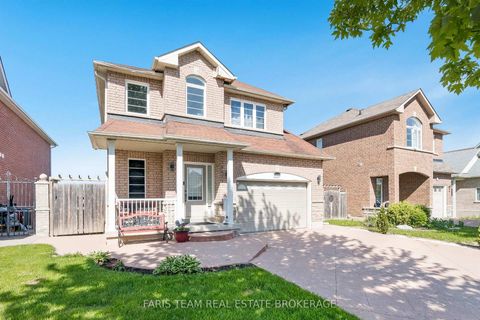 Photo 1 at 1244 Mary-Lou Street, Alcona, Innisfil