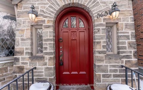 Photo 2 at 565 Briar Hill Avenue, Forest Hill North, Toronto