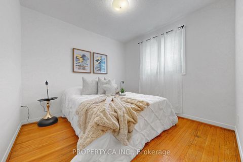 Photo 23 at 47 Greendowns Drive, Scarborough Village, Toronto