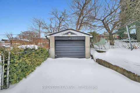 Photo 39 at 47 Greendowns Drive, Scarborough Village, Toronto