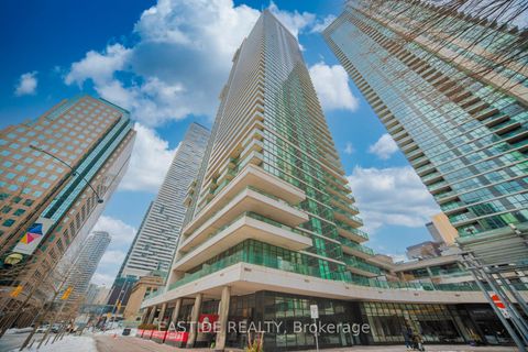 Photo 2 at 908 - 33 Bay Street, Waterfront Communities C1, Toronto