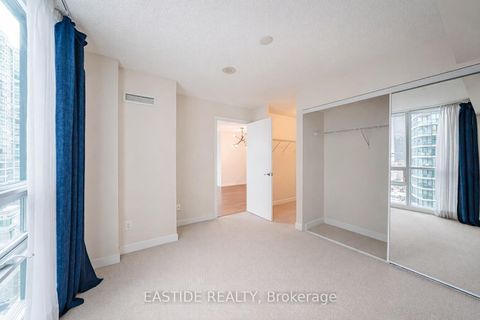 Photo 12 at 908 - 33 Bay Street, Waterfront Communities C1, Toronto
