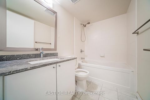 Photo 17 at 908 - 33 Bay Street, Waterfront Communities C1, Toronto