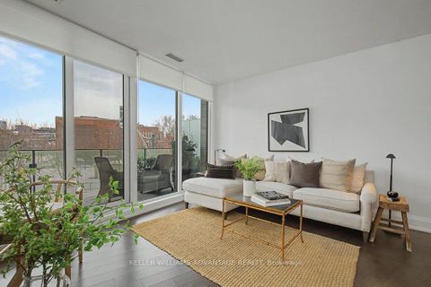 Photo 2 at 306 - 88 Davenport Road, Annex, Toronto