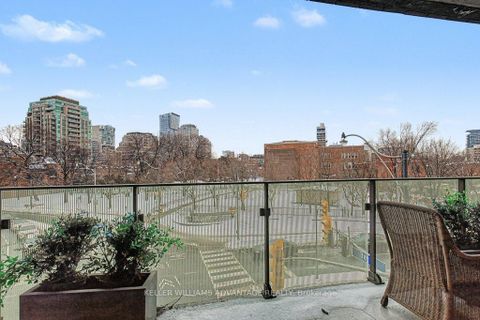 Photo 15 at 306 - 88 Davenport Road, Annex, Toronto