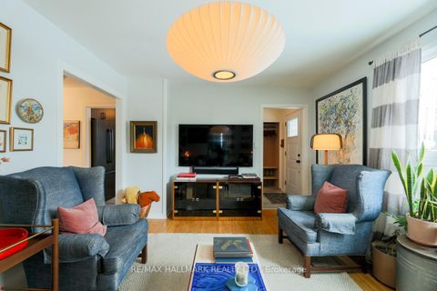 Photo 3 at 6 Warvet Crescent, Parkview, Toronto