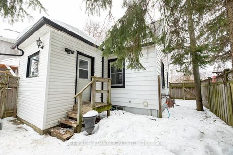 Photo 26 at 6 Warvet Crescent, Parkview, Toronto