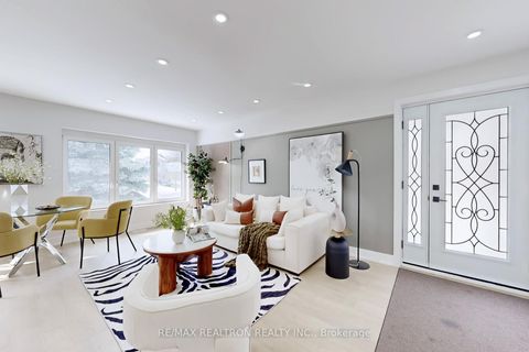 Photo 3 at 53 Fairglen Avenue, L'Amoreaux, Toronto